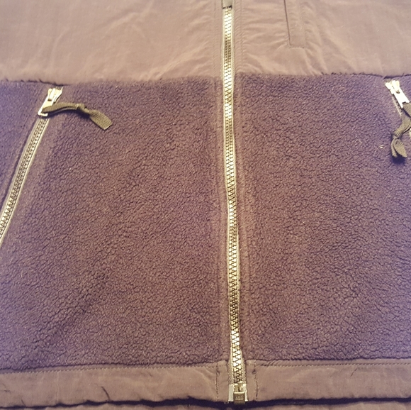 The North Face. Full Zip. Fleece Vest. Black - Picture 6 of 7